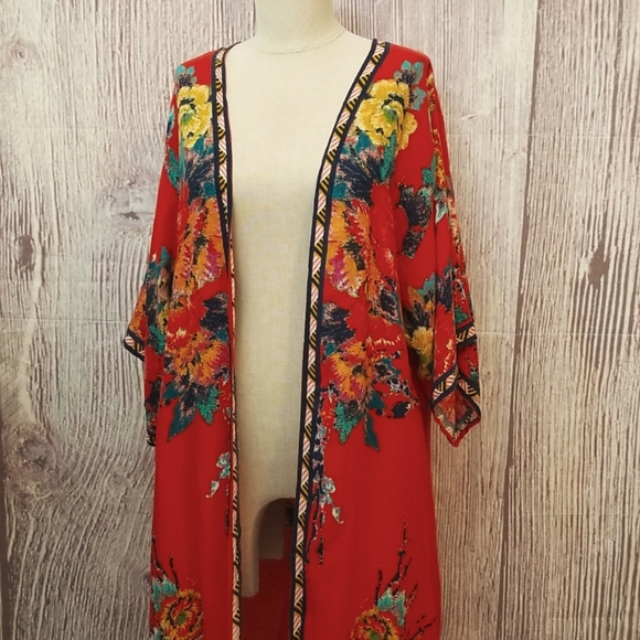 Flying Tomato Kimono Top w/ Open Front - Picture 2 of 7